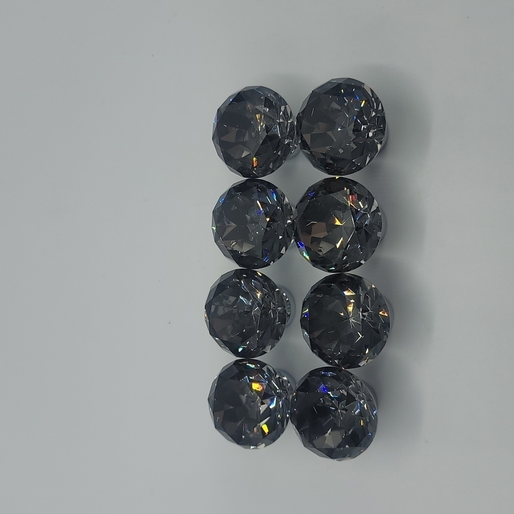 Crystal cabinet door knobs.  Lot of 8